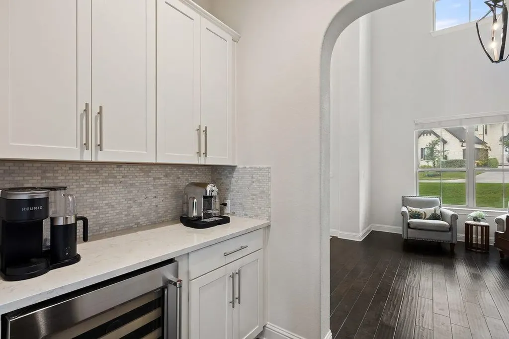 215 Lodestone Lane Austin TX 78738