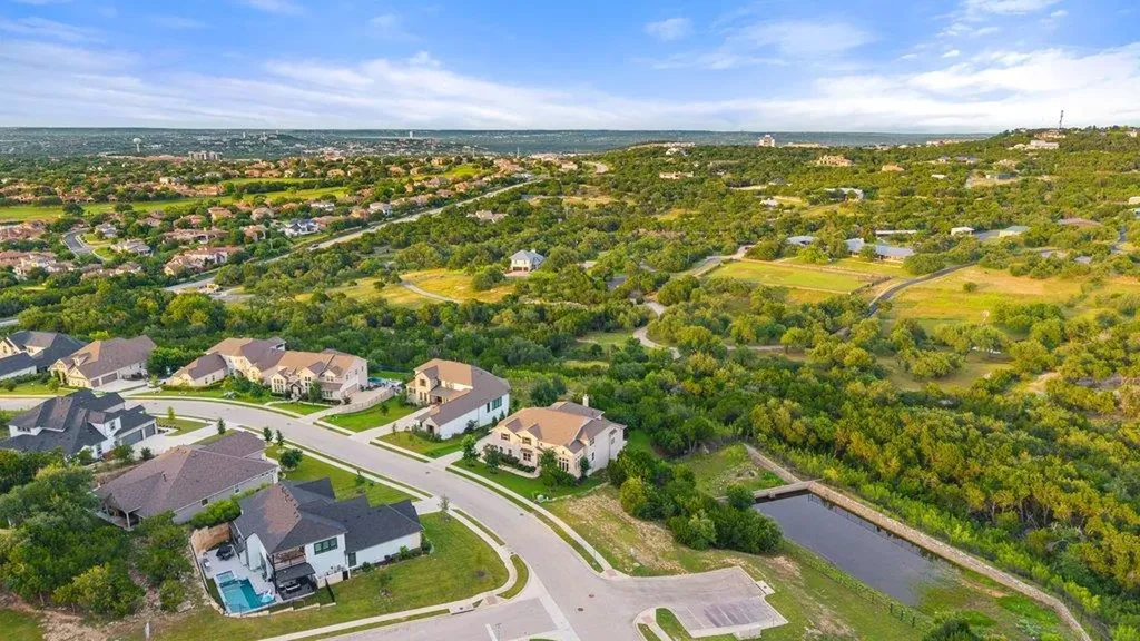 215 Lodestone Lane Austin TX 78738