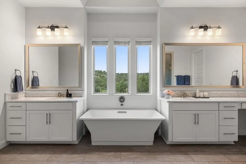 215 Lodestone Lane Austin TX 78738