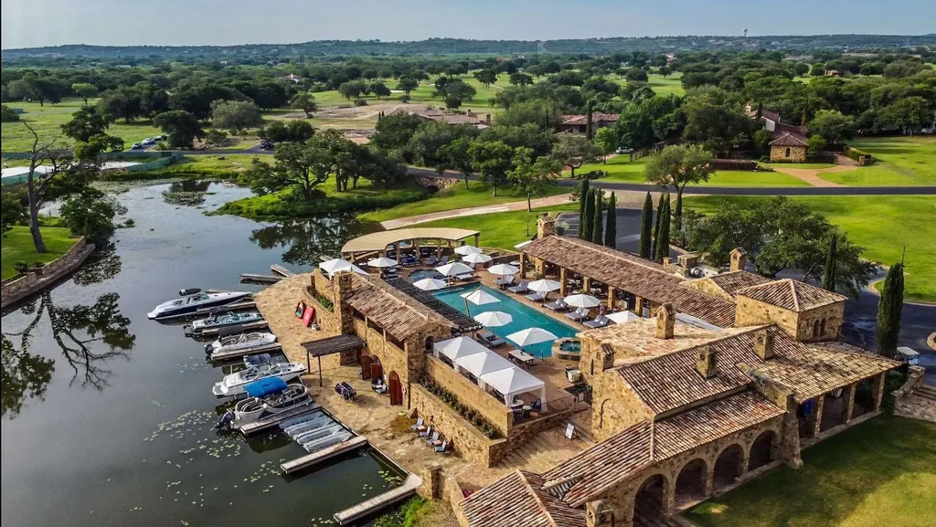 00 Mirador Horseshoe Bay TX 78657