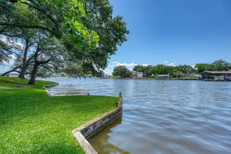104 Bluebird Lane Highland Haven TX 78654