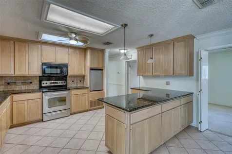 104 Bluebird Lane Highland Haven TX 78654