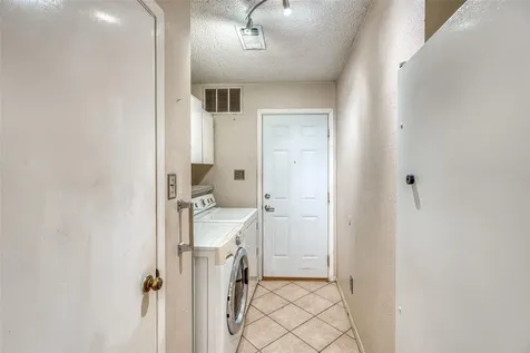 104 Bluebird Lane Highland Haven TX 78654