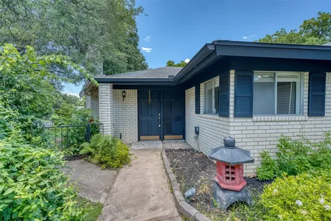 104 Bluebird Lane Highland Haven TX 78654
