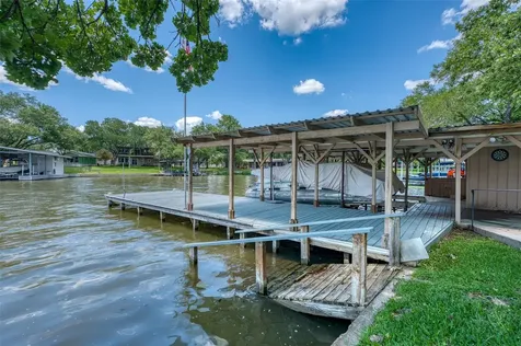104 Bluebird Lane Highland Haven TX 78654