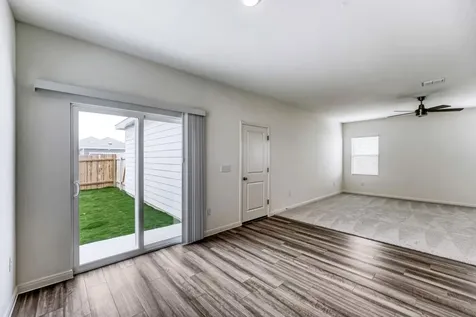 124 Mullen Way Taylor TX 76574