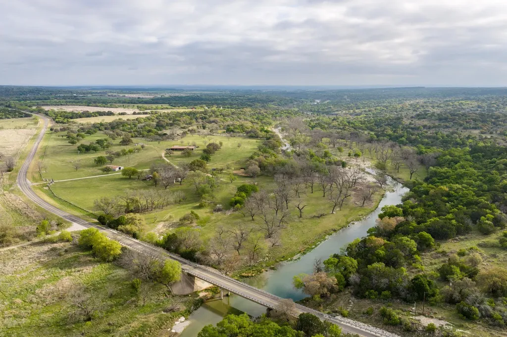 10250 E Fm 501 San Saba TX 76877