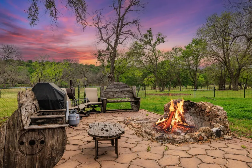 10250 E Fm 501 San Saba TX 76877