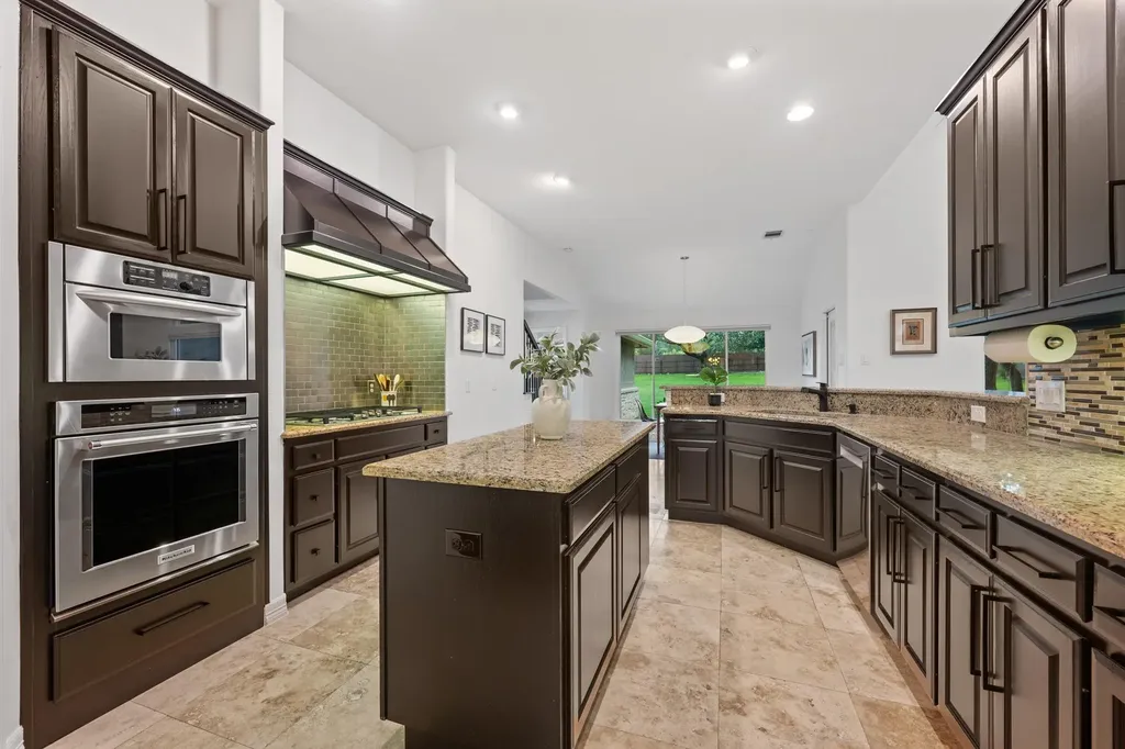 12007 Colleyville Drive Bee Cave TX 78738