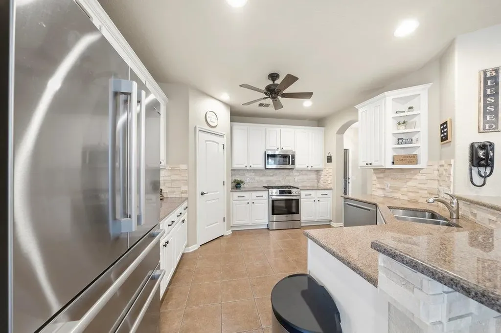 540 Manchester Lane Austin TX 78737