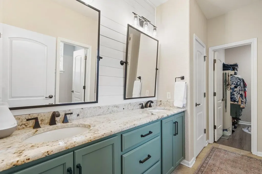 540 Manchester Lane Austin TX 78737