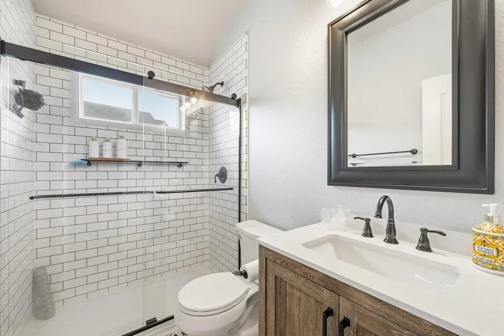 540 Manchester Lane Austin TX 78737