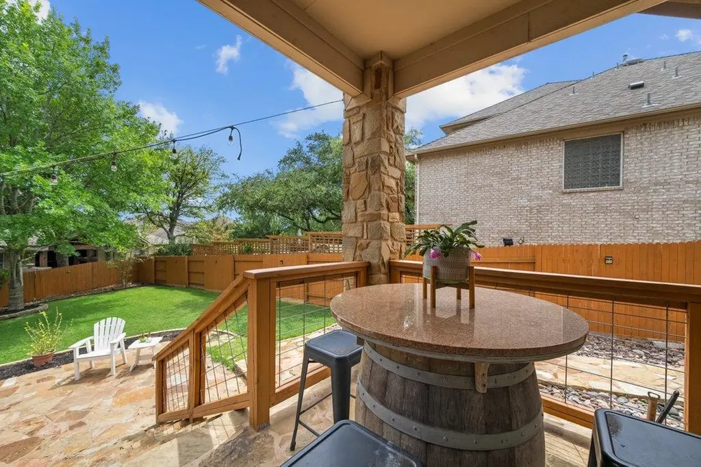 540 Manchester Lane Austin TX 78737