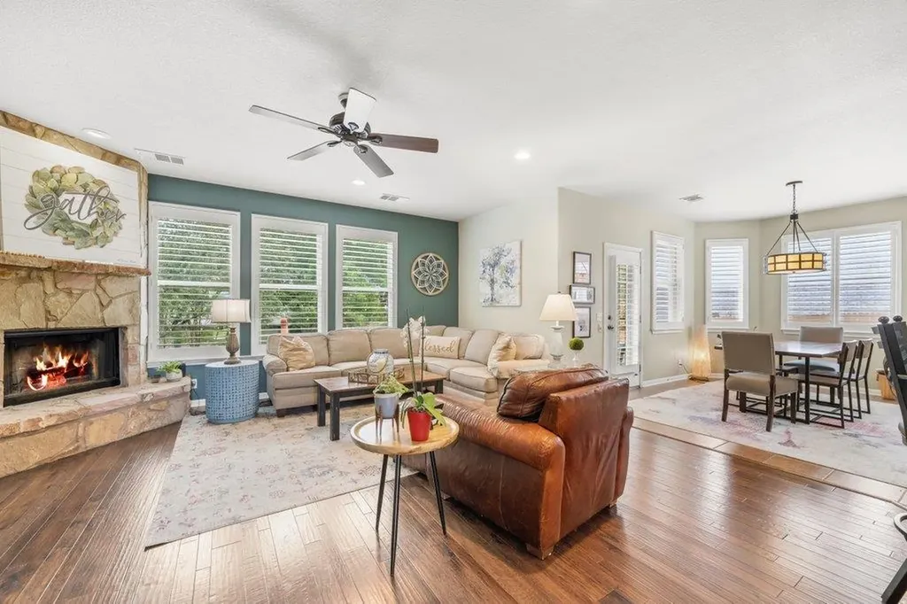 540 Manchester Lane Austin TX 78737