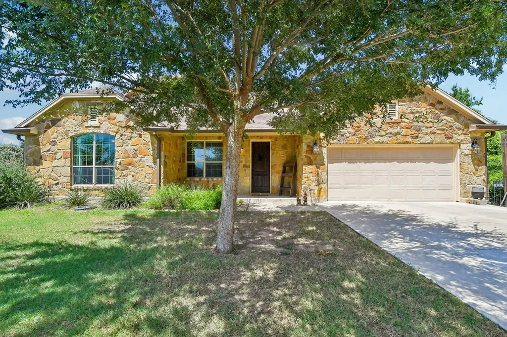 141 Upola Court Bastrop TX 78602