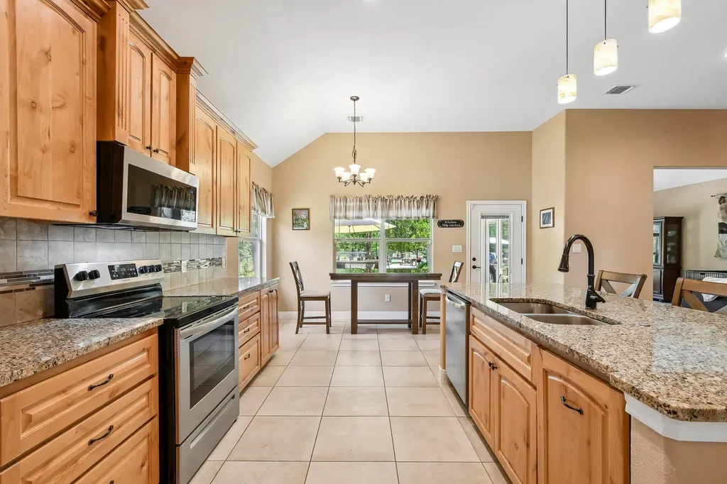 141 Upola Court Bastrop TX 78602
