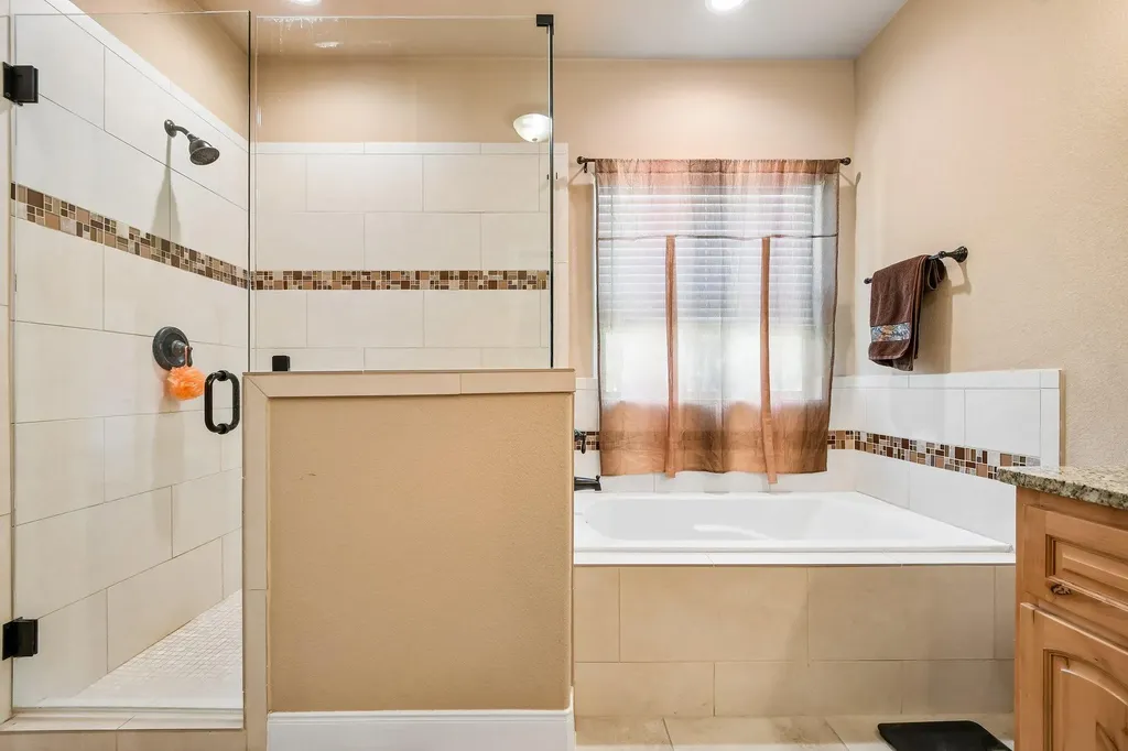 141 Upola Court Bastrop TX 78602