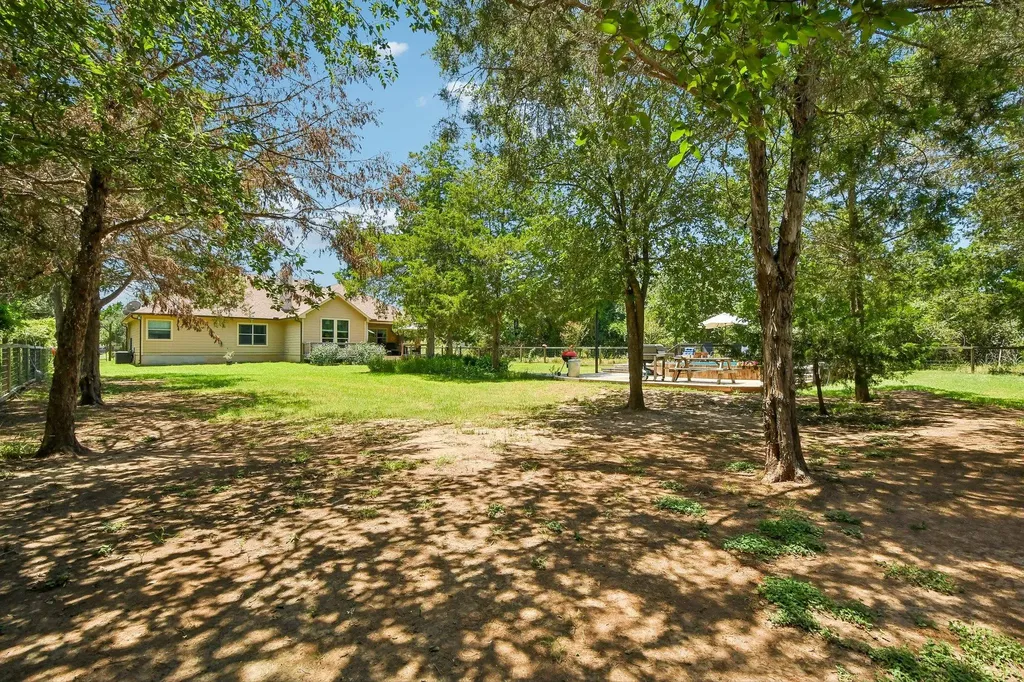 141 Upola Court Bastrop TX 78602