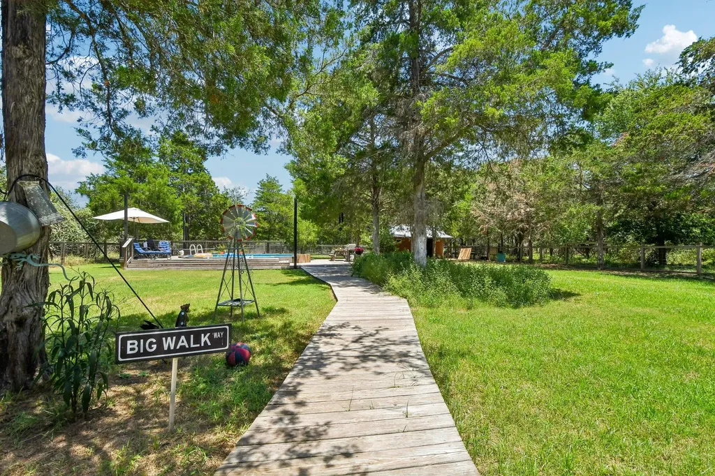 141 Upola Court Bastrop TX 78602