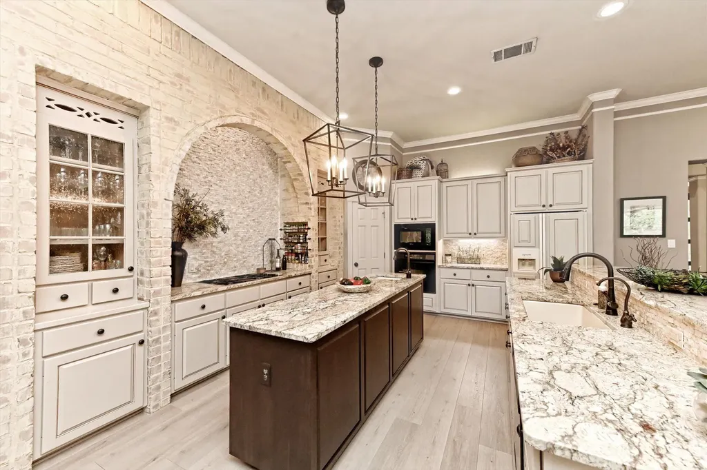 2405 Donner Path Round Rock TX 78681