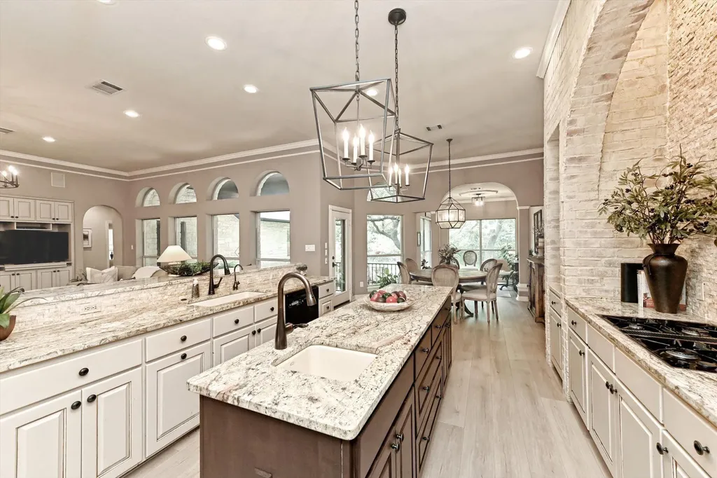 2405 Donner Path Round Rock TX 78681