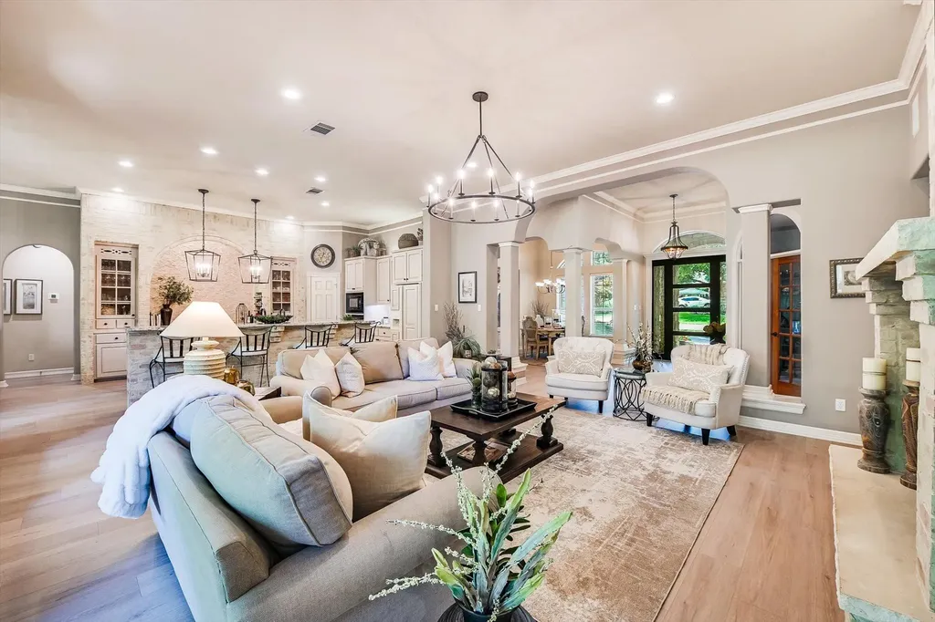 2405 Donner Path Round Rock TX 78681