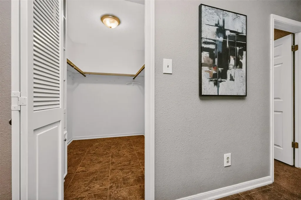 11121 Pinehurst Drive Austin TX 78747