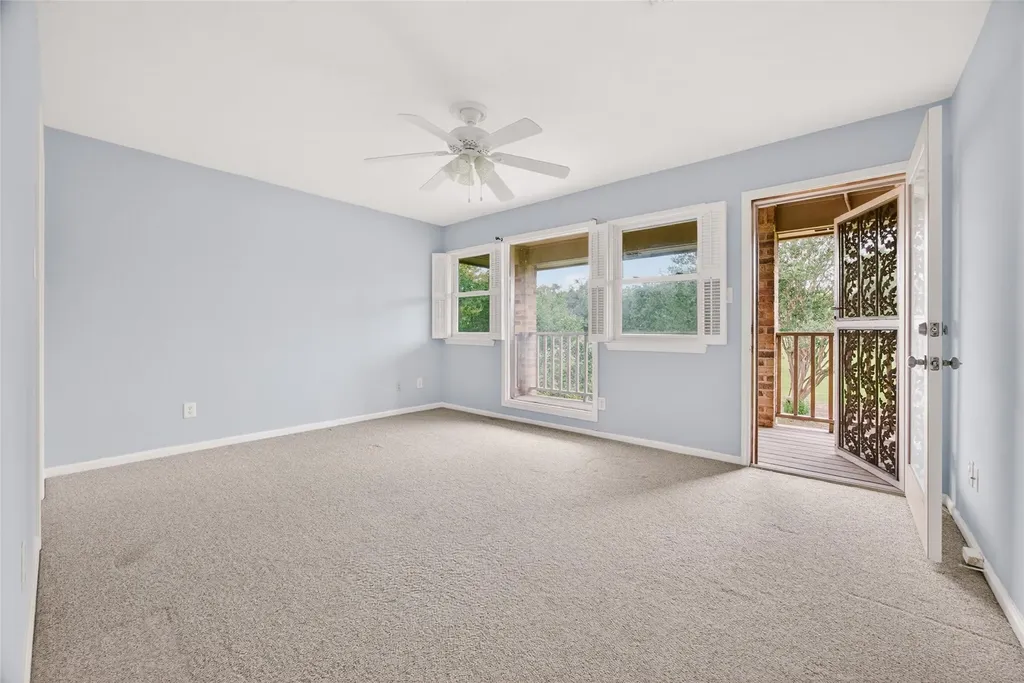 11121 Pinehurst Drive Austin TX 78747