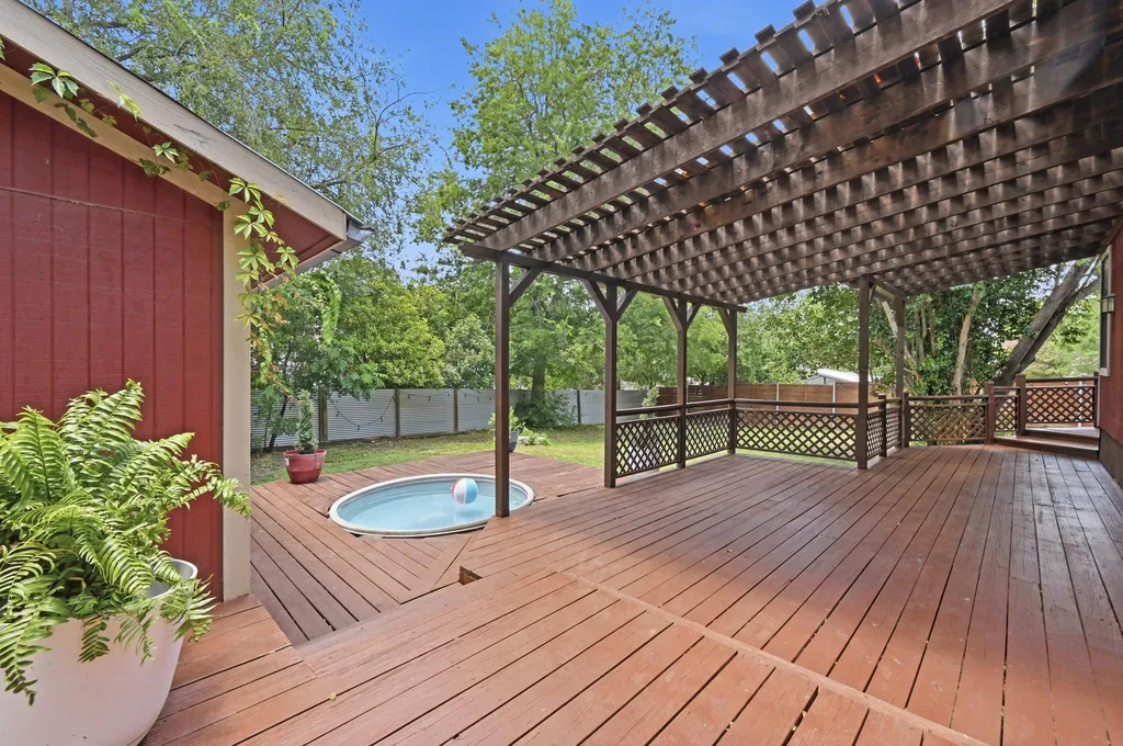 2706 Palomino Drive Austin TX 78733