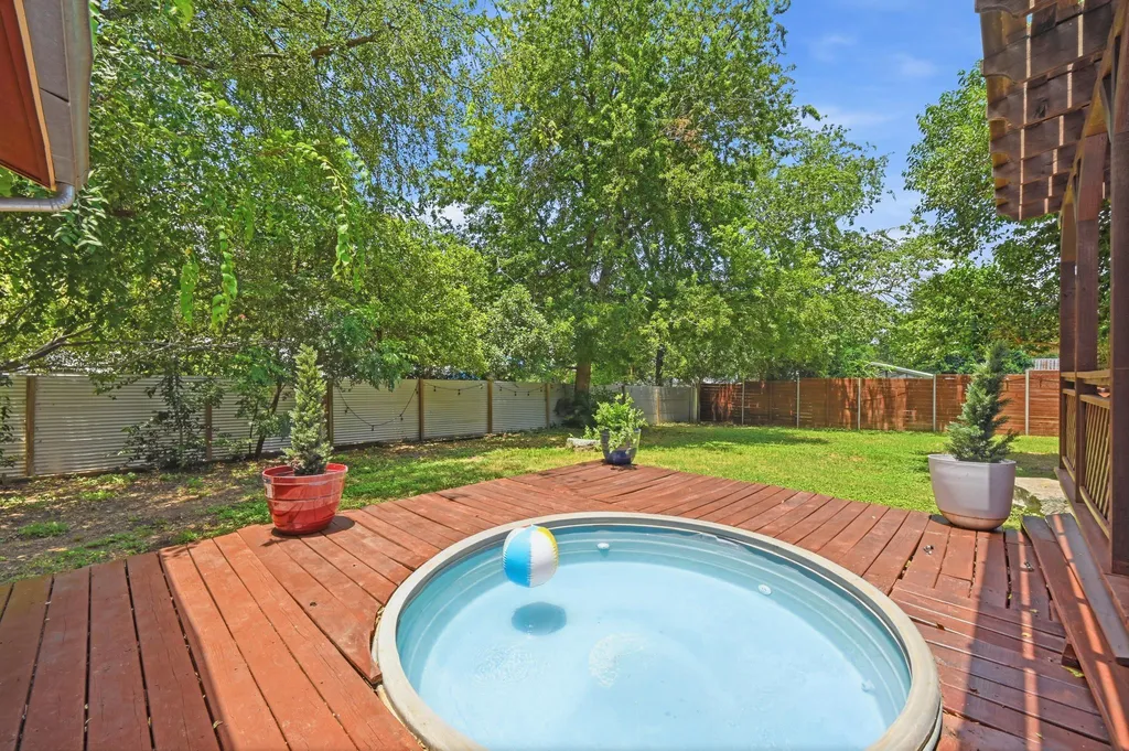 2706 Palomino Drive Austin TX 78733
