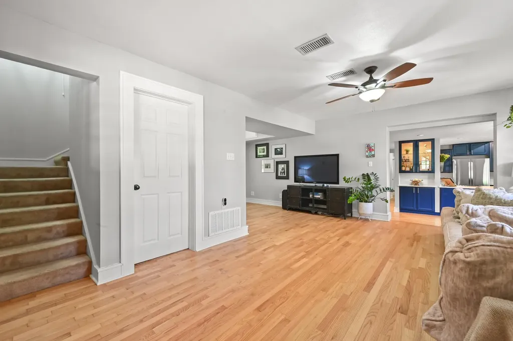 2706 Palomino Drive Austin TX 78733