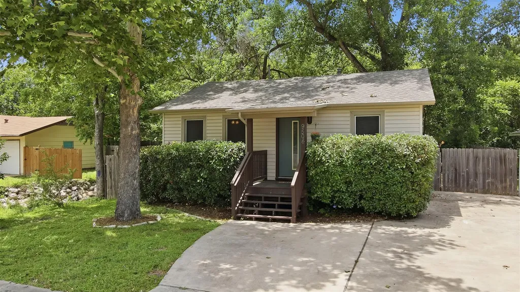9504 N Creek Drive Austin TX 78753