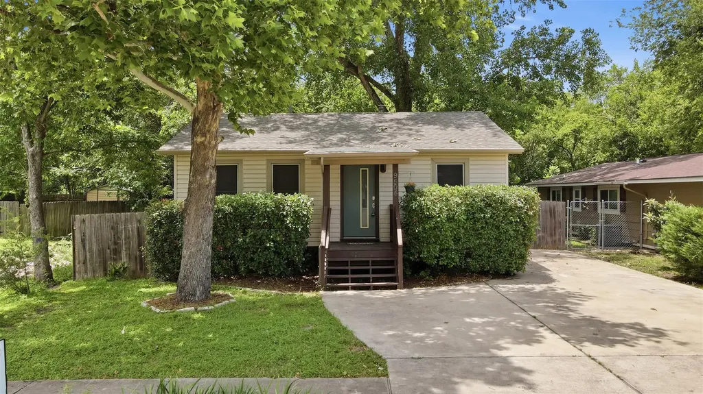 9504 N Creek Drive Austin TX 78753