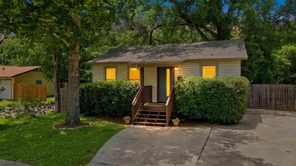 9504 N Creek Drive Austin TX 78753