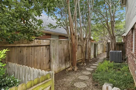 12621 Cinchring Lane Austin TX 78727