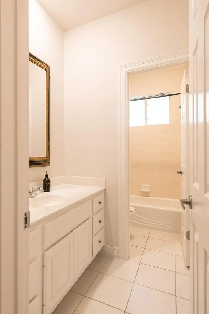 2906 Mill Reef Cove Austin TX 78746