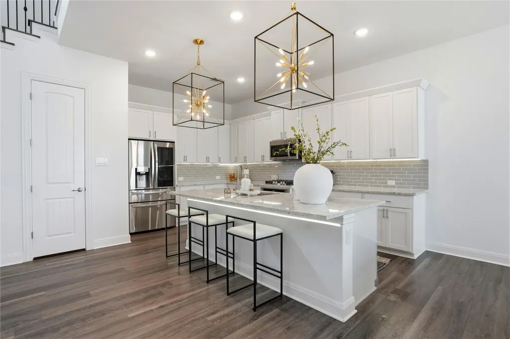 2804 Stone Branch Drive Leander TX 78641