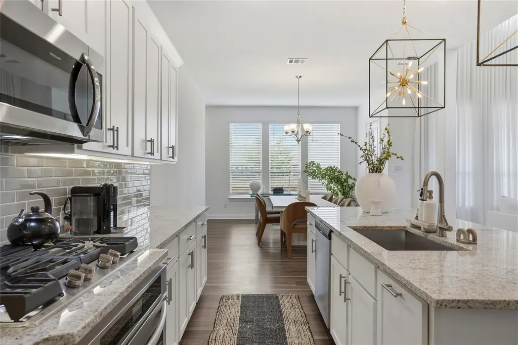 2804 Stone Branch Drive Leander TX 78641
