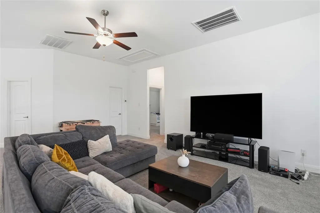 2804 Stone Branch Drive Leander TX 78641
