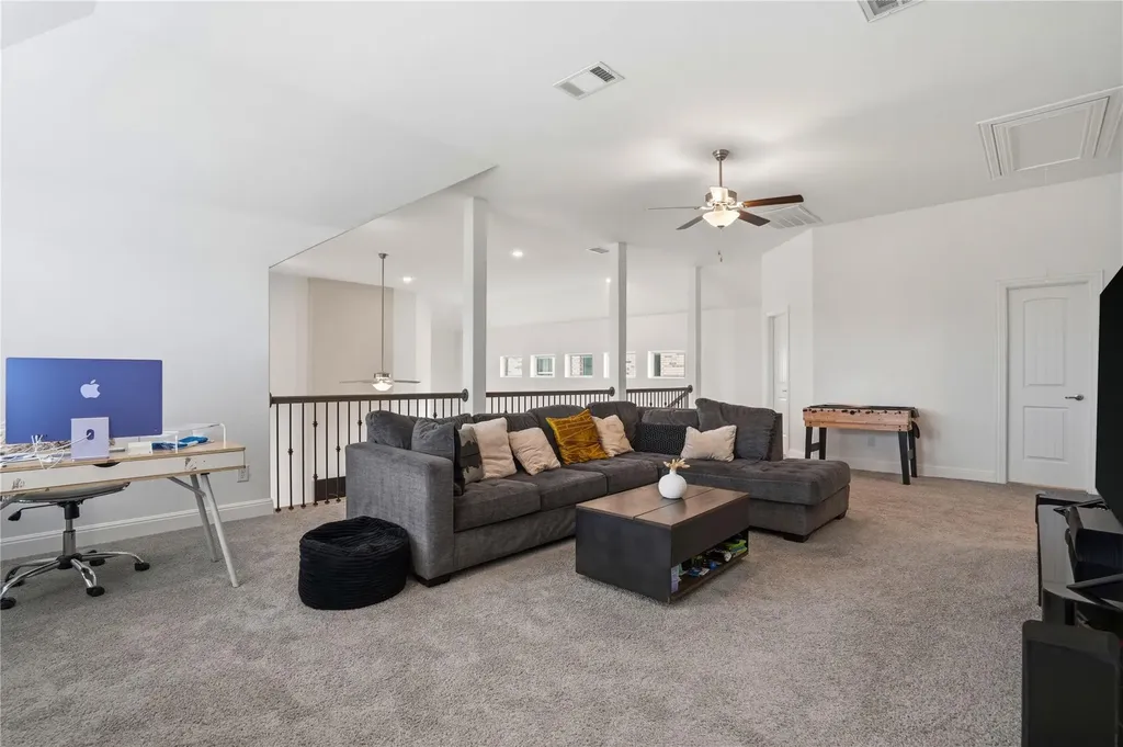 2804 Stone Branch Drive Leander TX 78641