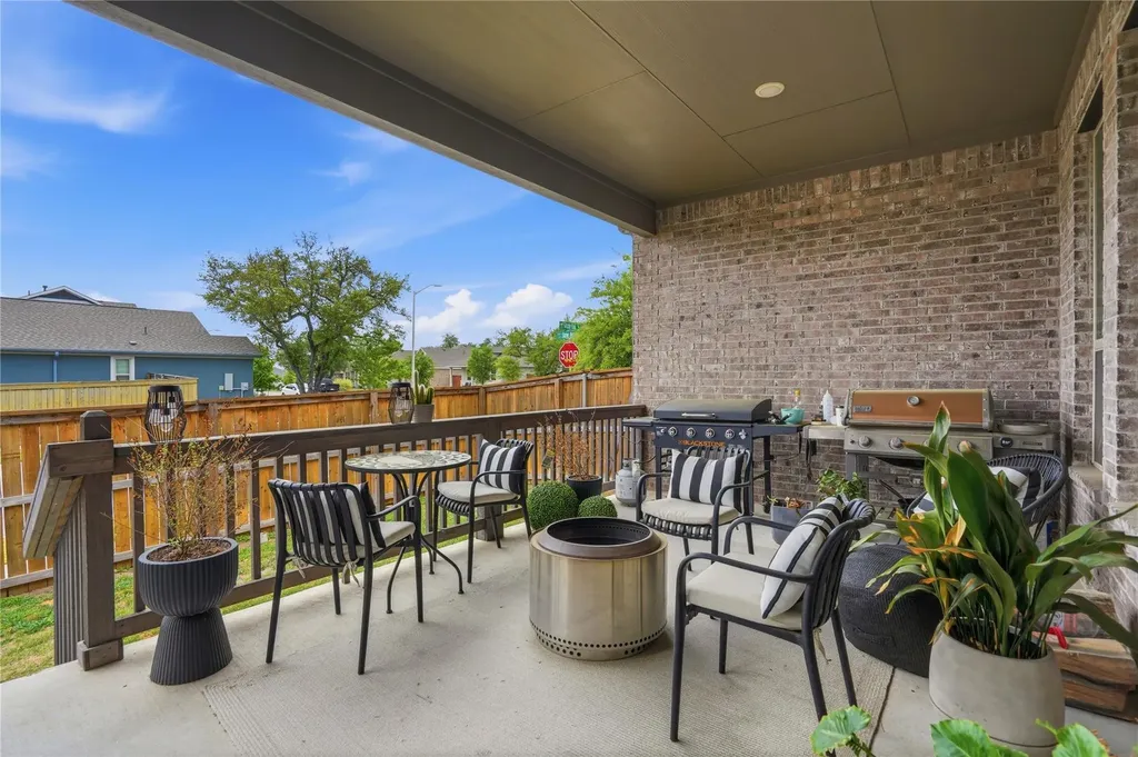 2804 Stone Branch Drive Leander TX 78641