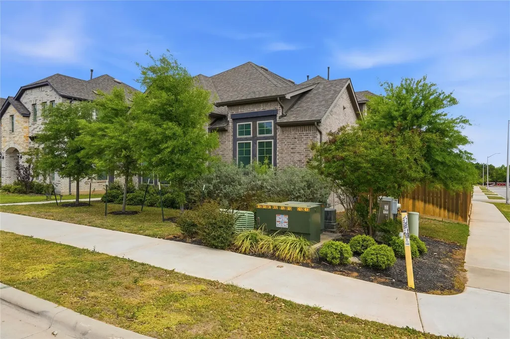 2804 Stone Branch Drive Leander TX 78641