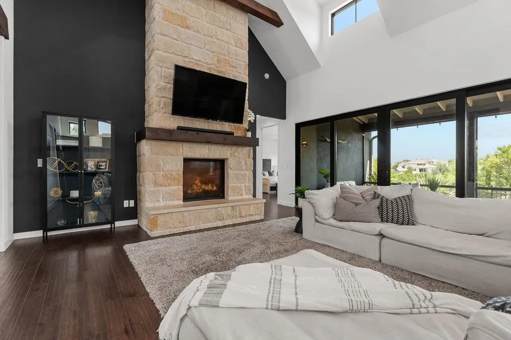 314 Hidden Beacon Bend Austin TX 78738