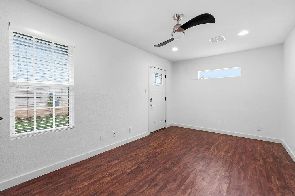 805 Nile Street Austin TX 78702