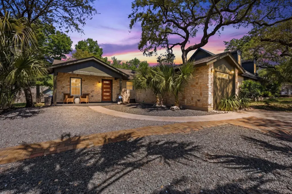 805 Nile Street Austin TX 78702