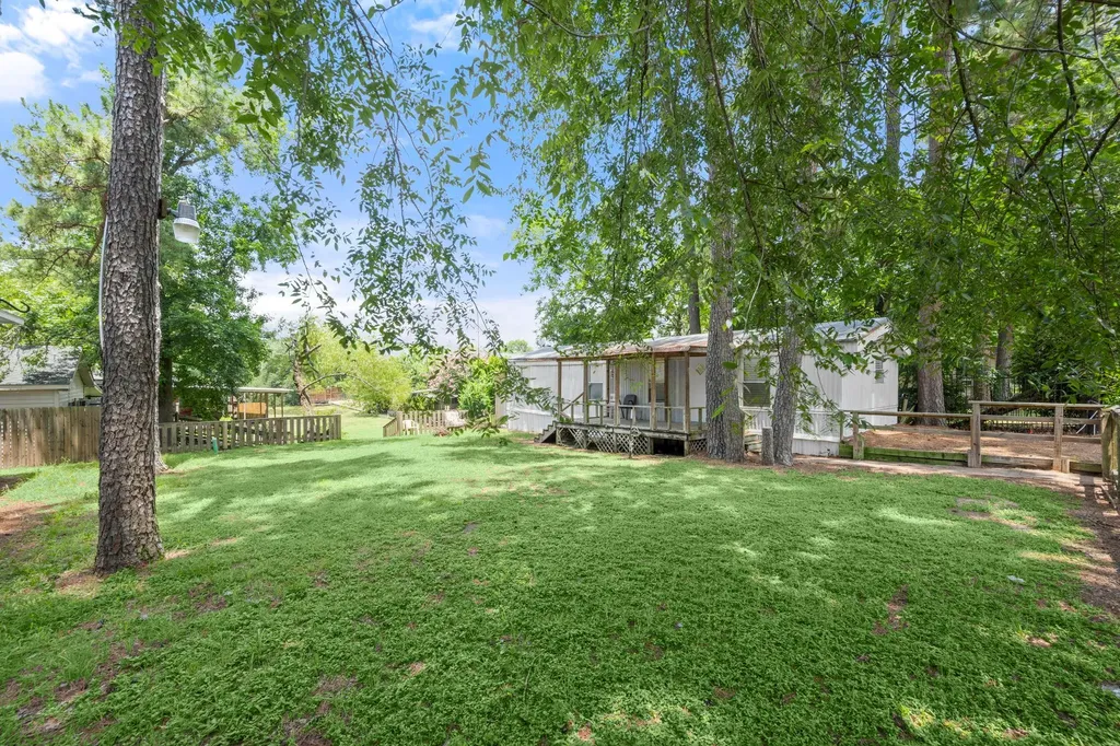 9649 Warm Spring Willis TX 77318