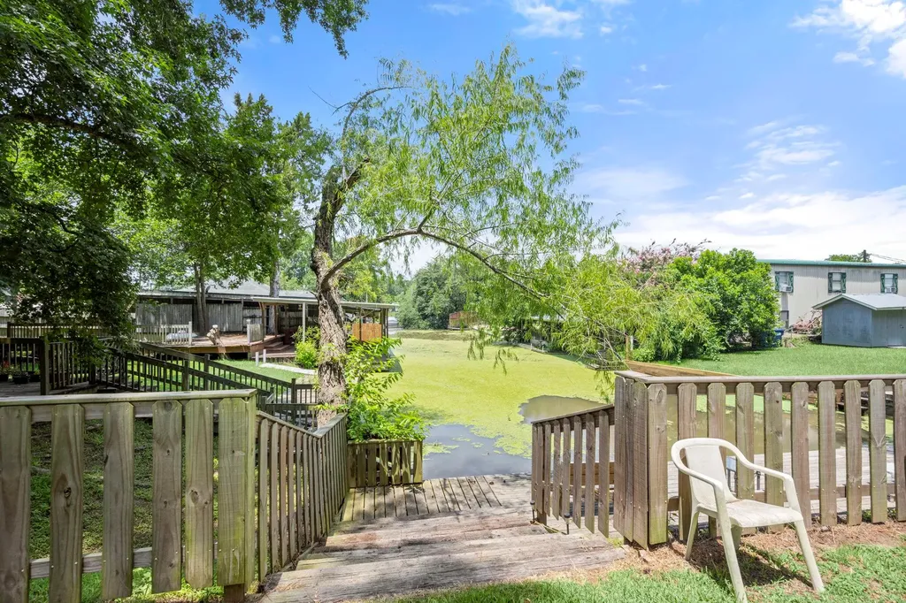 9649 Warm Spring Willis TX 77318