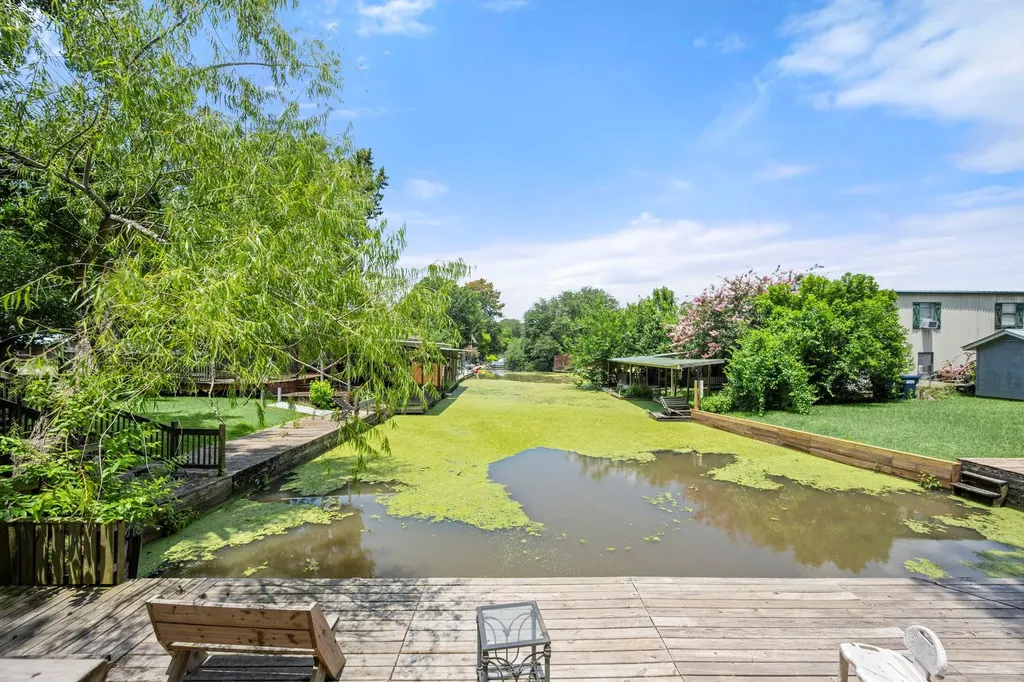 9649 Warm Spring Willis TX 77318