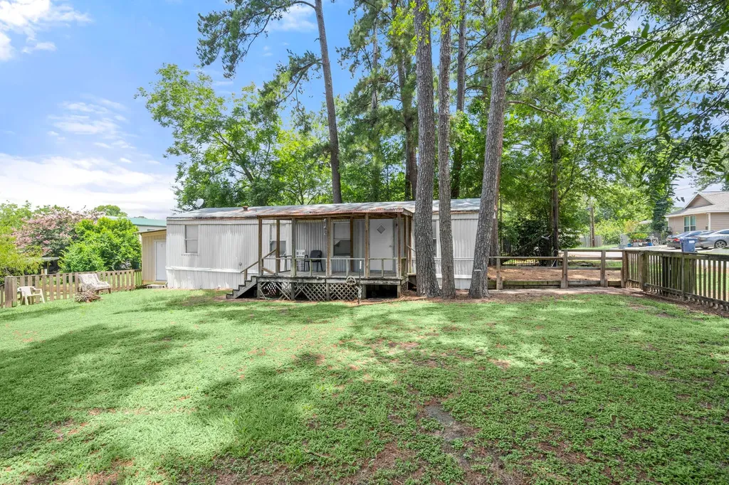 9649 Warm Spring Willis TX 77318