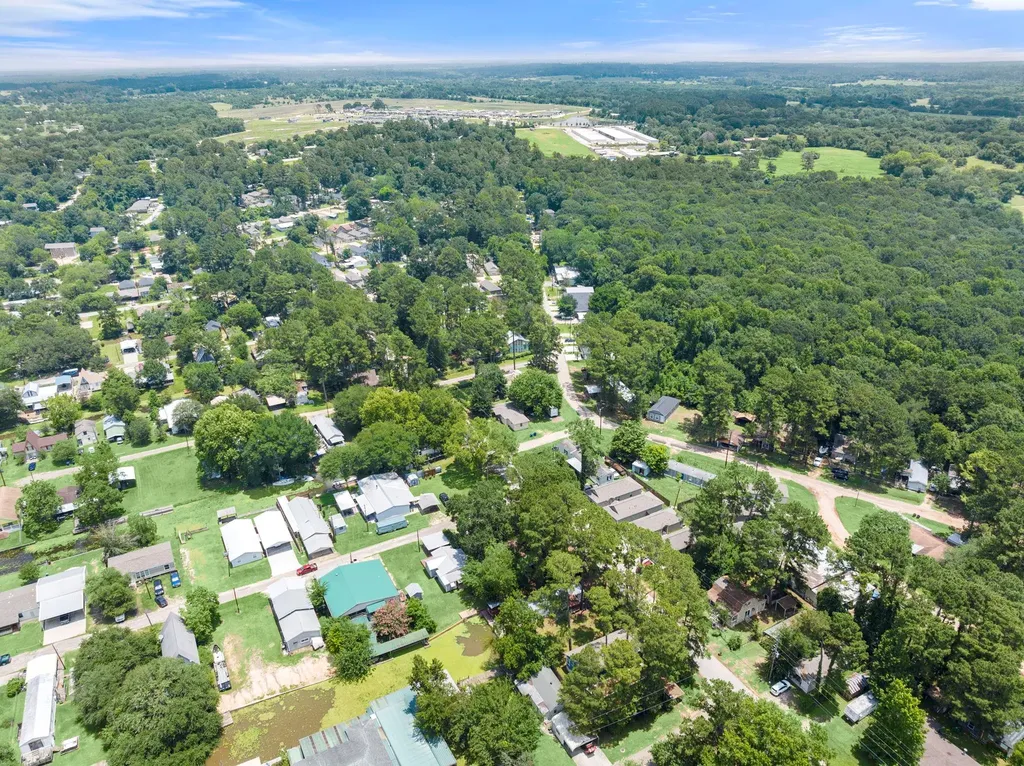 9649 Warm Spring Willis TX 77318